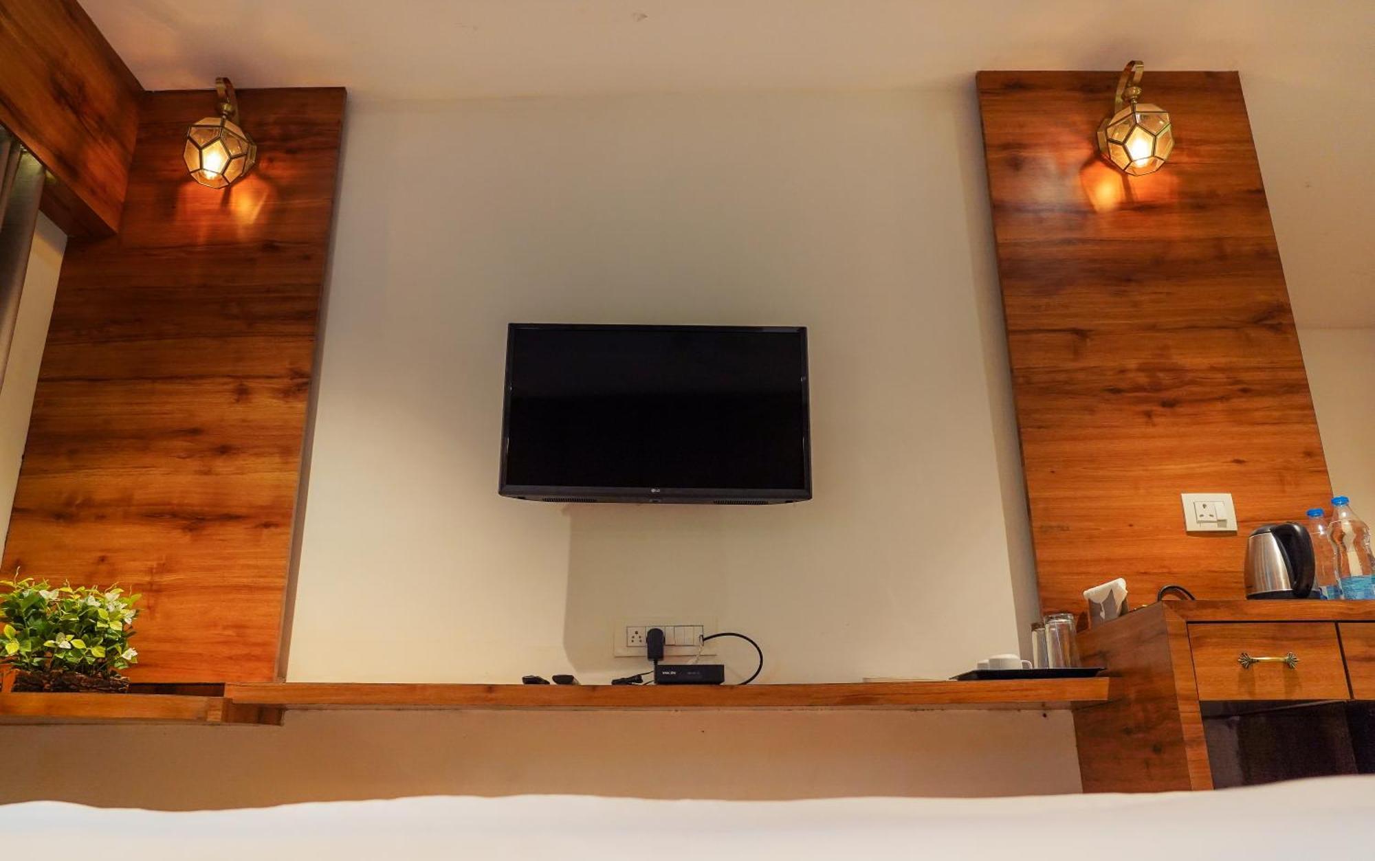 Whispering Peepul Resort Badlapur Buitenkant foto