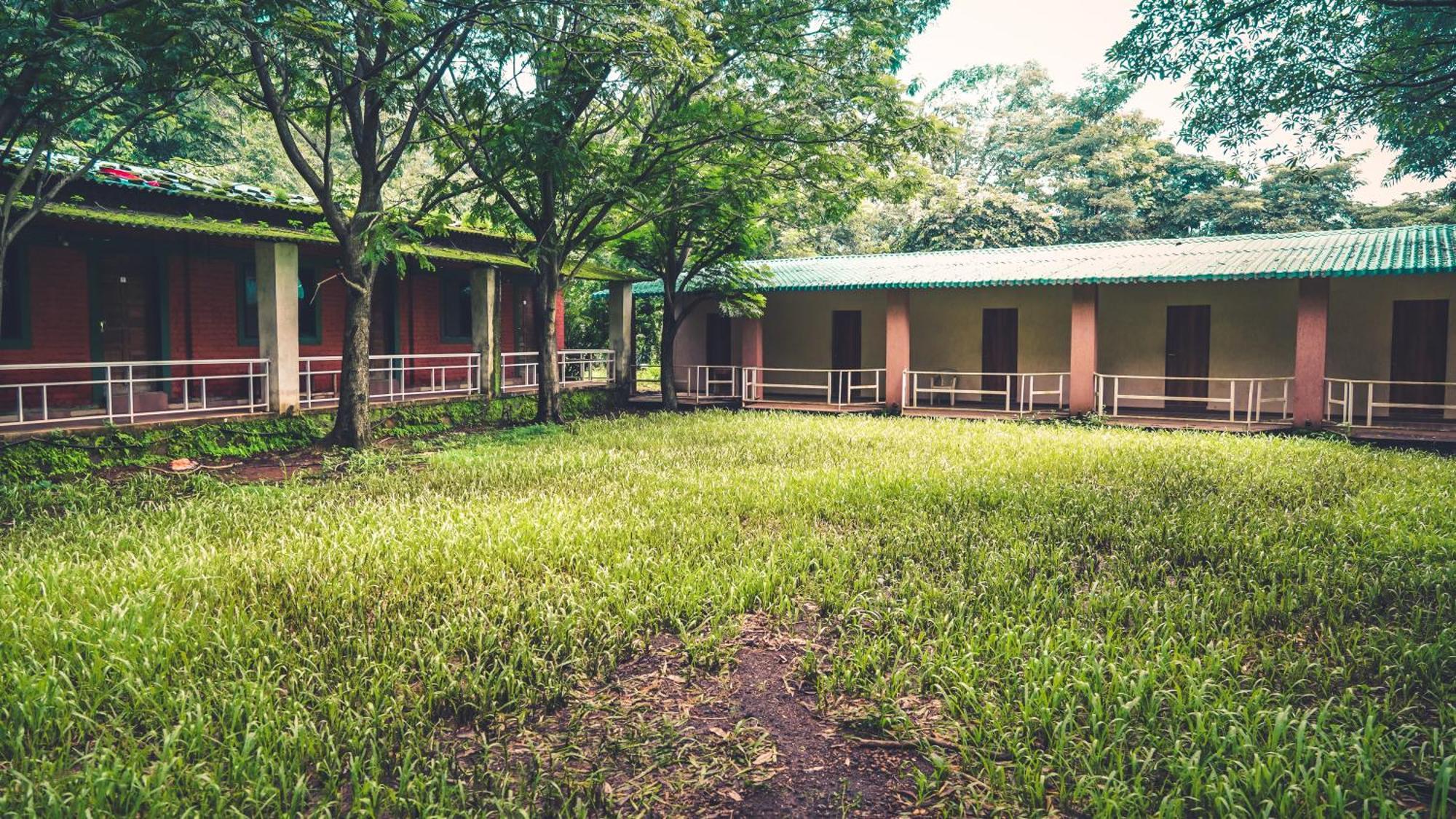 Whispering Peepul Resort Badlapur Buitenkant foto