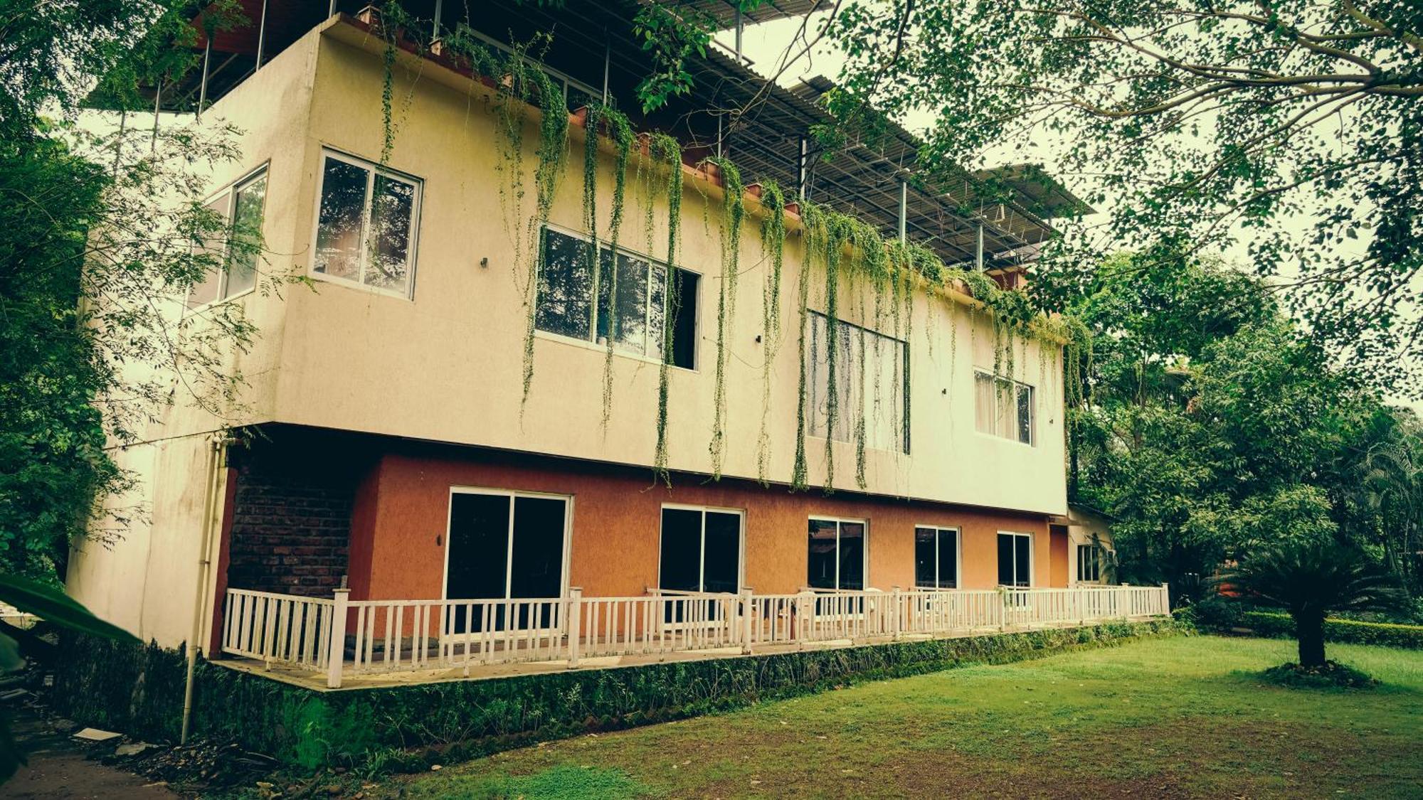 Whispering Peepul Resort Badlapur Buitenkant foto