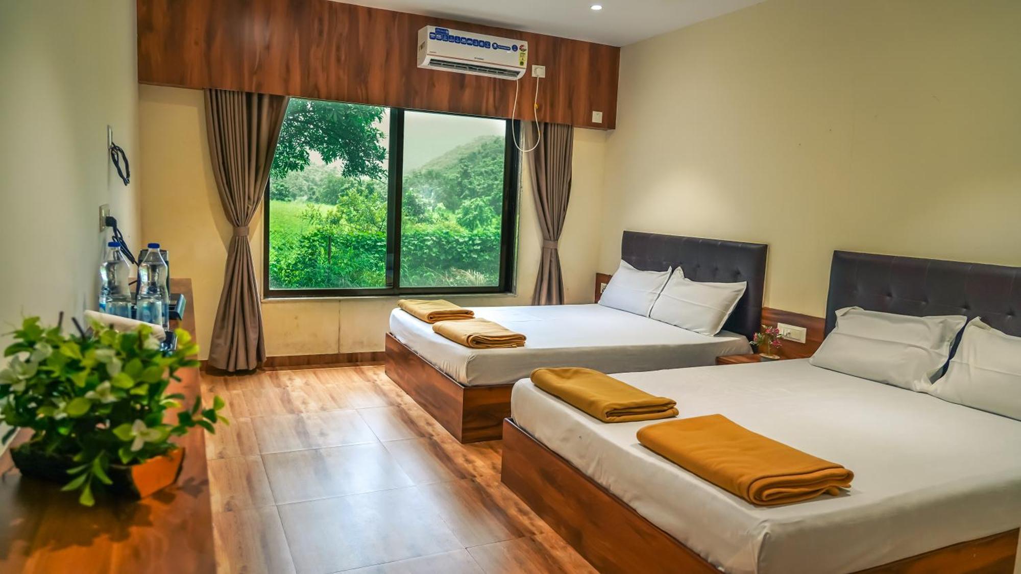 Whispering Peepul Resort Badlapur Buitenkant foto